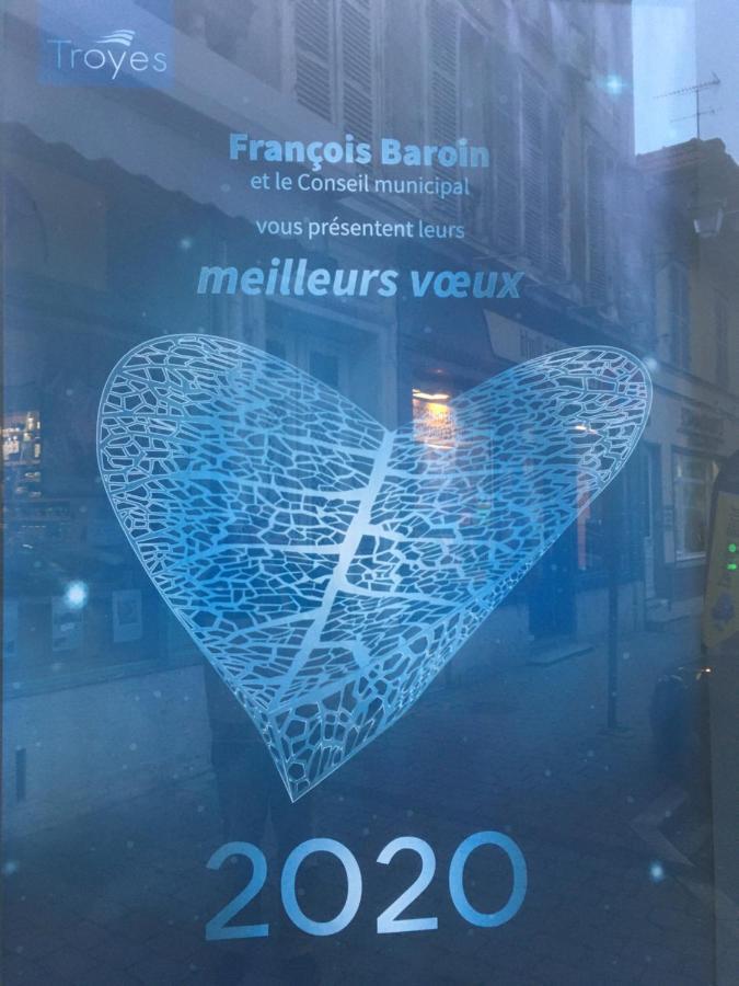 Bulles Champagne Troyes Bouchonアパートメント エクステリア 写真
